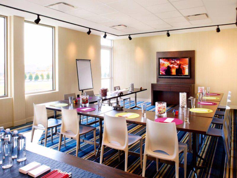 8C0EE9A1BF70A1645F8D634A53645C96