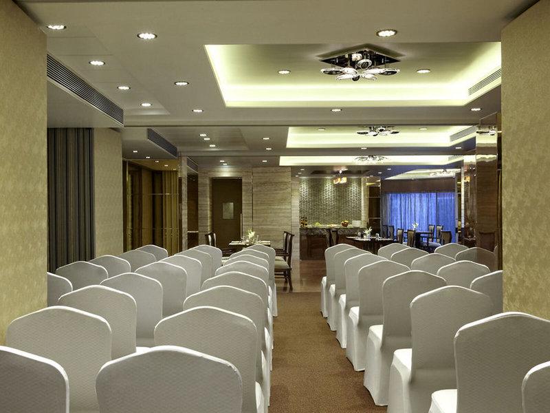 9700D7701B45AB4999348F2FEAAA8C38