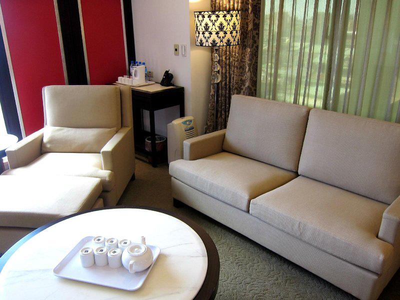 96F589E4CF38D2AB02F18E1D00F07F56