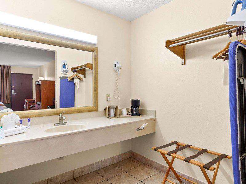 F991F0594A3363D20B059FC2D31DCAD2