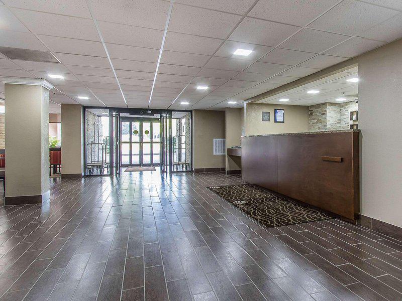 A86186EEEF4FF6814375C698B043F02A