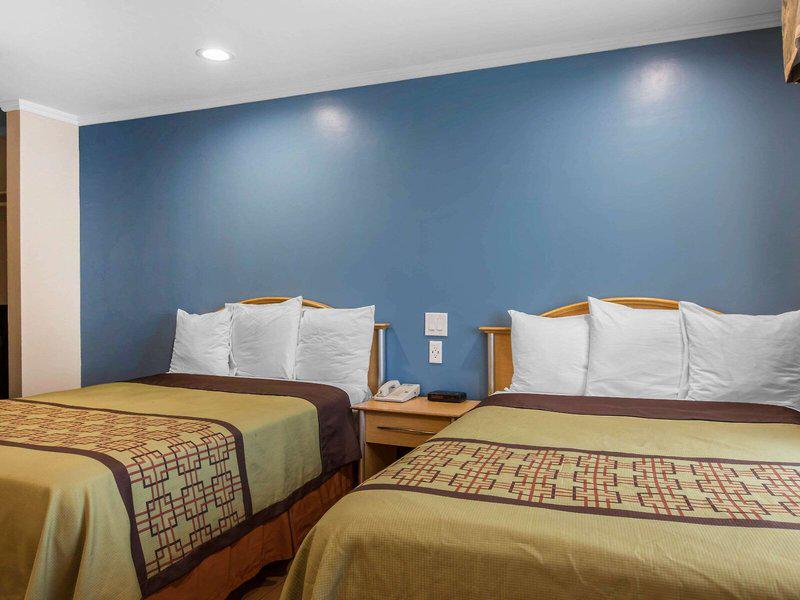 05C5F90126D93E9F01D35D5337BAA910