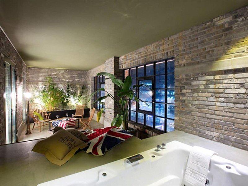 EBA9E224766051EE0BBCA0269F063232