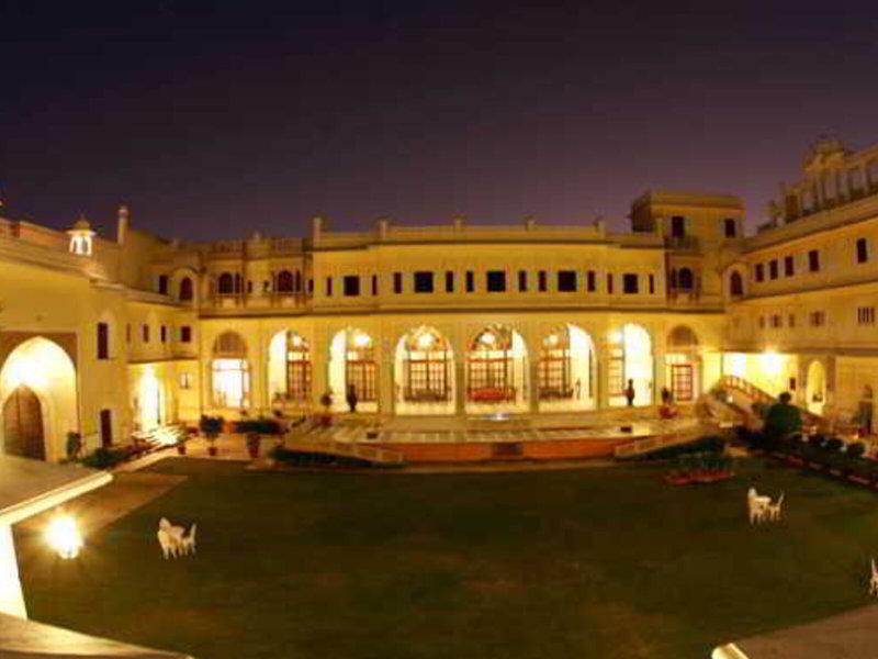 38D9553CF476D7DBD09B746E548D96FA