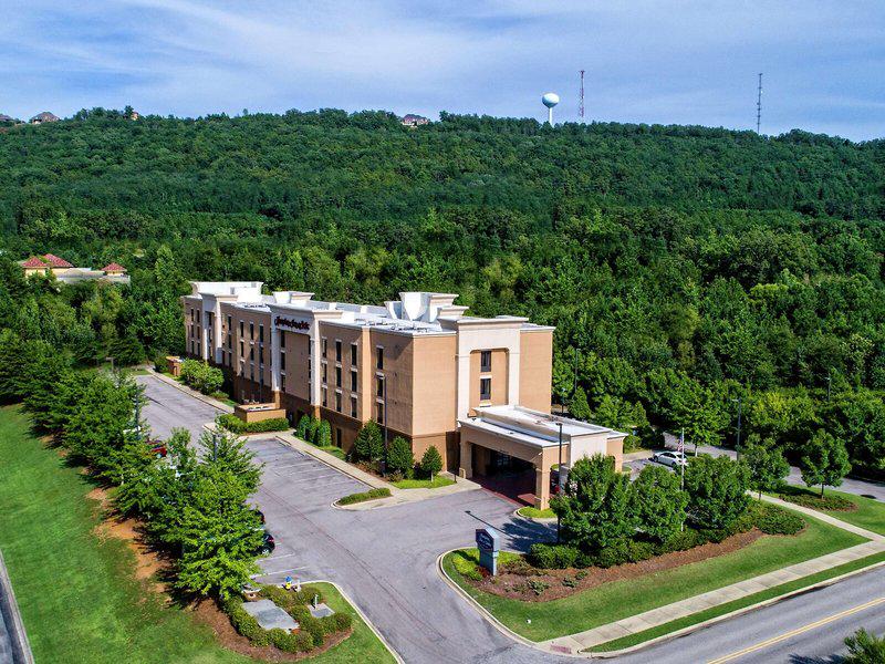 37911F1CBCE388217FCE9410FBBEC94C