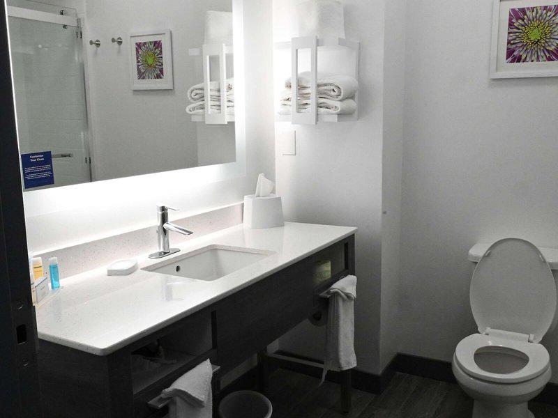 F251C922CBCBD04B26F4586909051E43