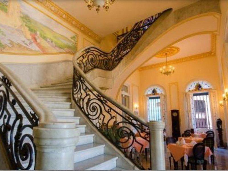 B0920A767423C89210E7F802DEE67B98