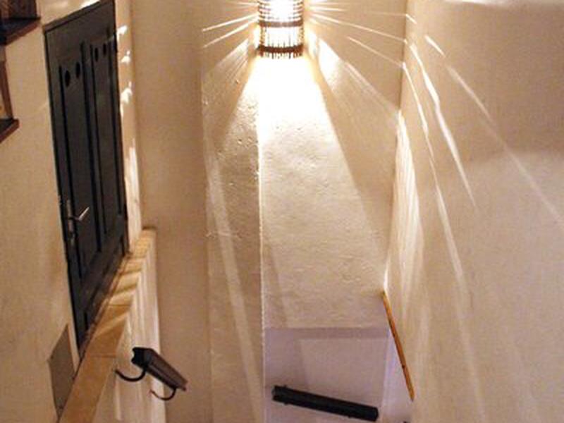 F1469F5A46EEB4355DD5BAD1DAE8EDB7