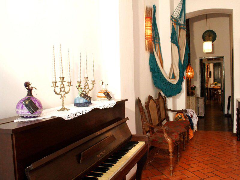 EE73CBBFB7C777D0A7DAFF6B5F7B519D