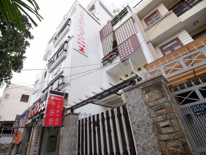 01220385B68E340CA24F8C5079302E38