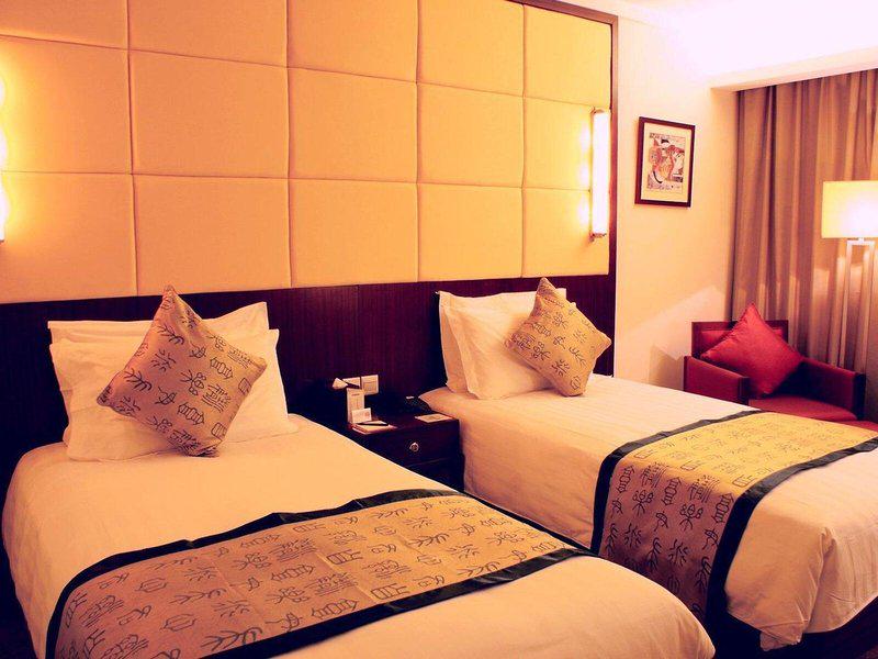 3C4402FAA652EC20CE8BA51D682B7732