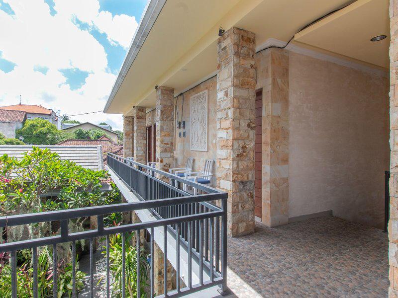 881713609853816B66A89CDE32198203