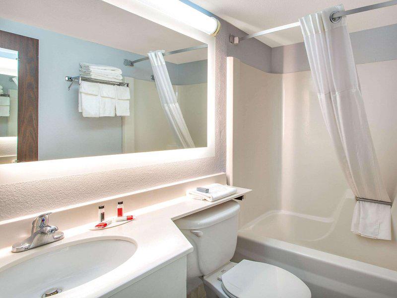 409CABE33B2E6204AA5BC992711E5DEE