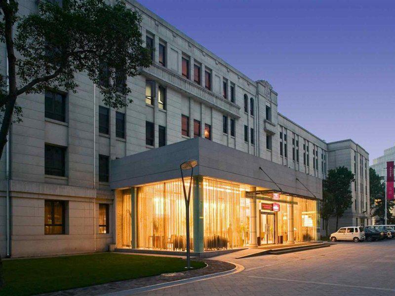 118BCA85CB93E54EFA6A89839CF95EFC