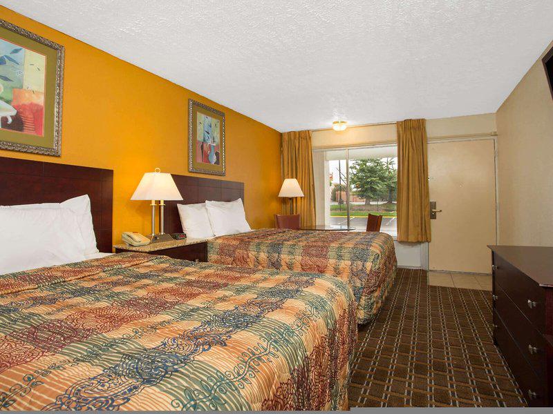 2A38047B48D9C5E95736B2917568919D