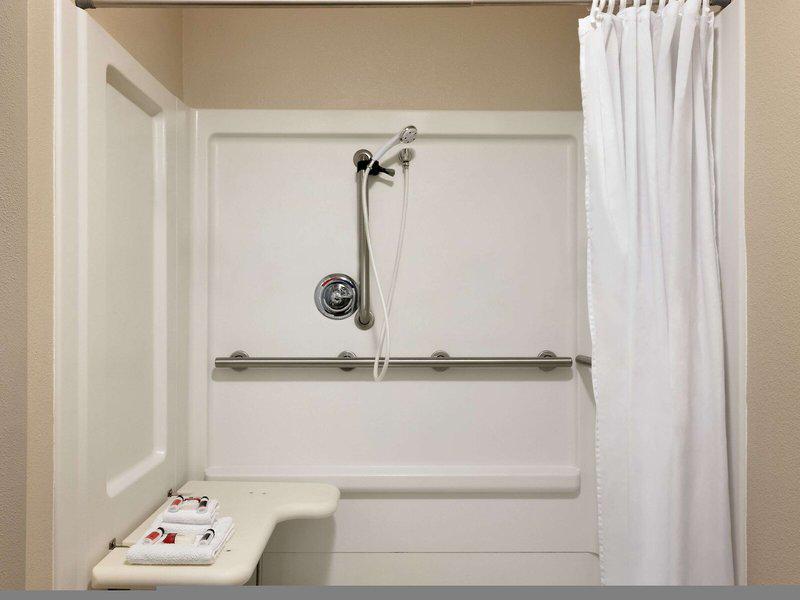 6DD7D601A005CD989519FA02C5702140