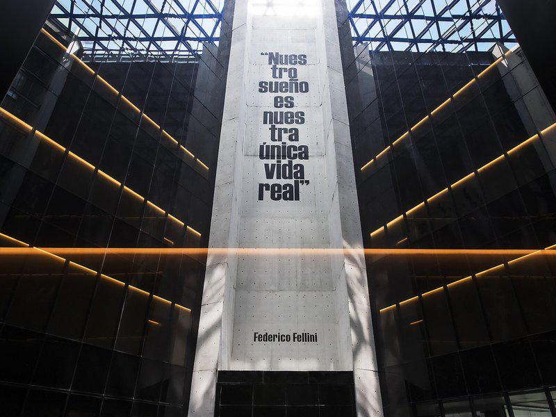 92D15B16496D7BEA25C8455610043B69