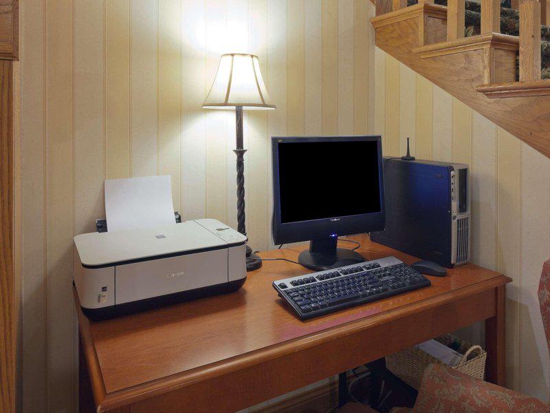 4113FD1B68FDE29F0081E39BE5ECA22B