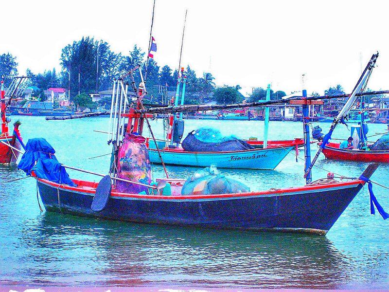 BC4CB2EF7E249E3D6F1E0D5CF85C5F66