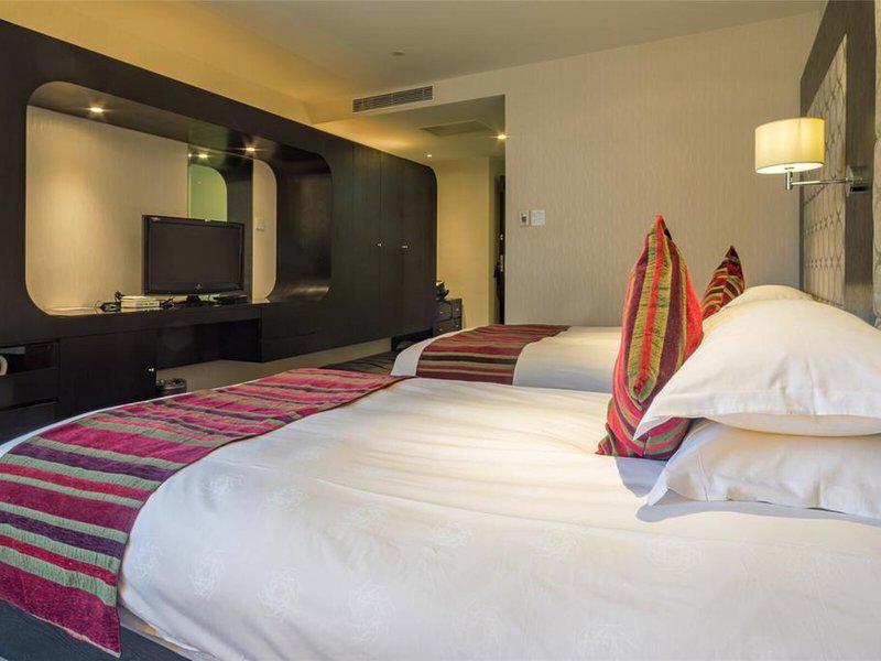 245CD1235FD1EB7DCCCA7B85A53D1379