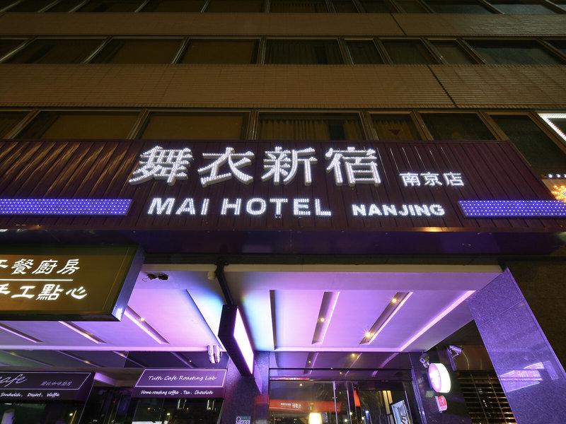 6E99536AEBF6A81918385F0797994B13