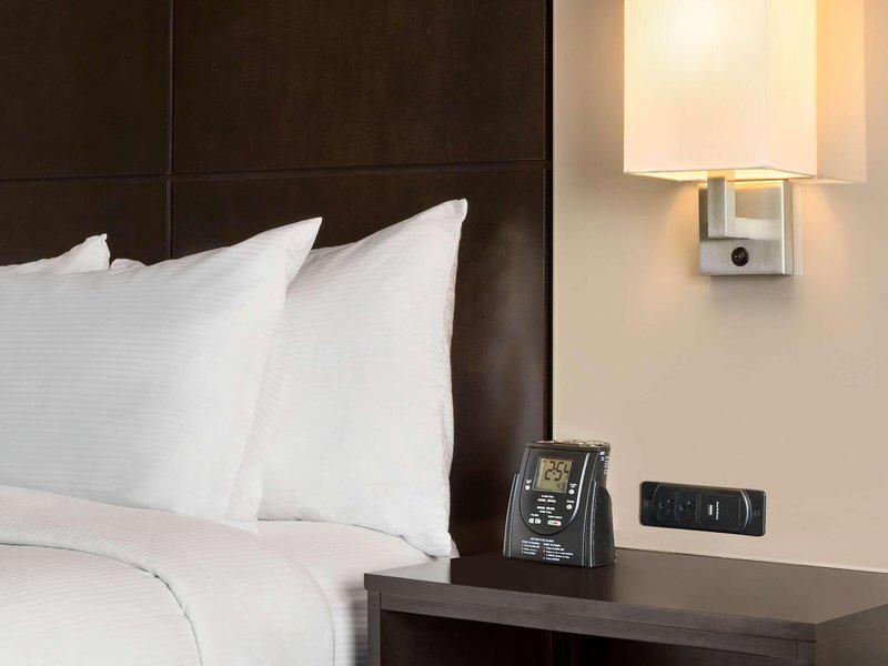 B52BD82AAA5C6635B698796ADEA77373