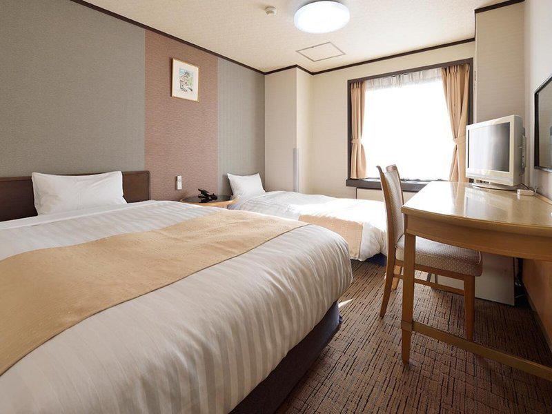 F1BBCE67778F17F8F2400A2E67A415C5