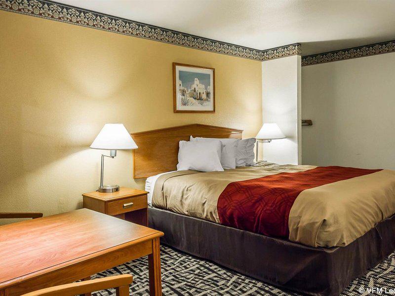 405111FEEACEA00EEAF9B2DD1C1FE6DF