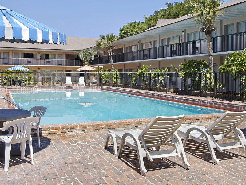 238799AA00C00DFD4FF13883572FF2FB