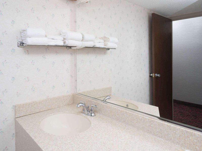 78765A40178E1EBE42063BF813970842