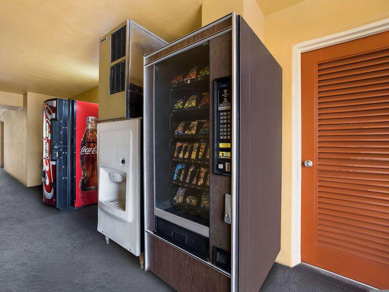 8E1715263892BB8C39F57BB88C0663E3