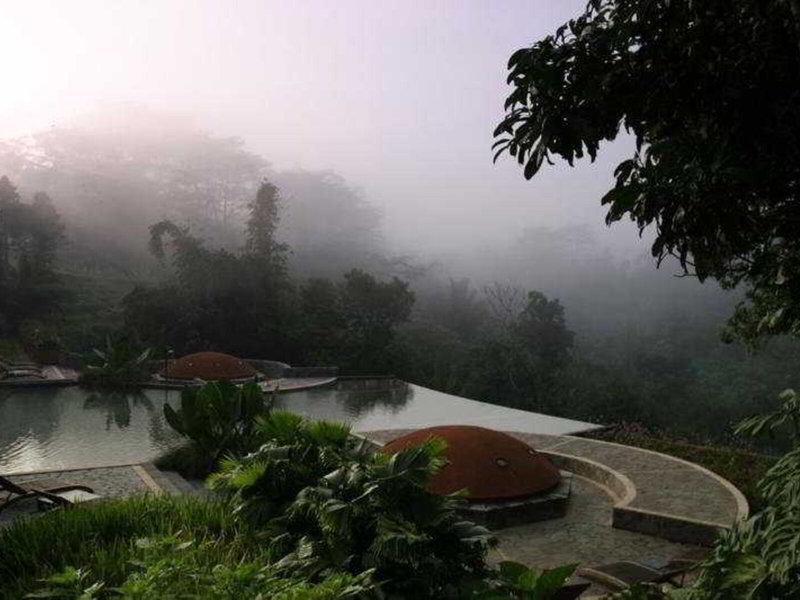 2FD99125B011582E645111BDF87A0056