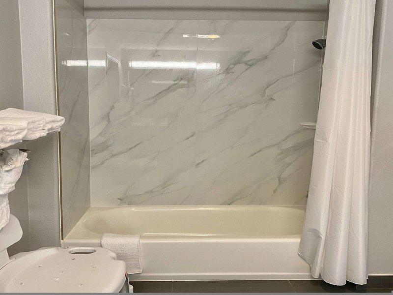 68FEB9F6DF9DF5E648A935551F74BF3B