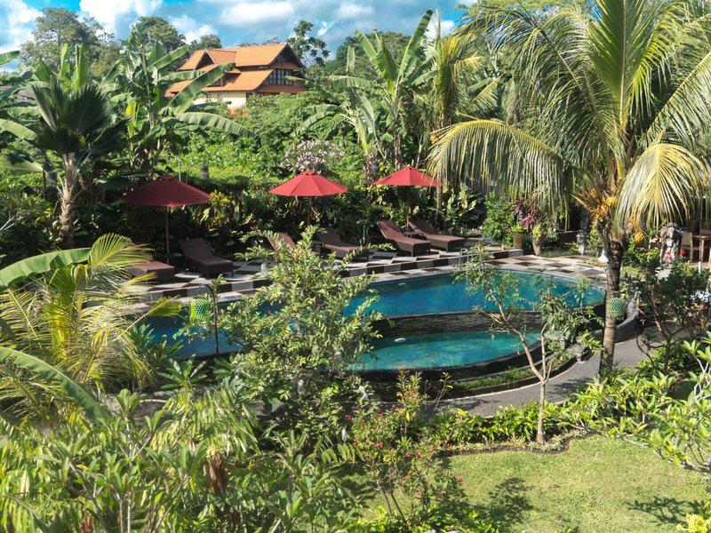 7CB3EDF6B7DC827067F3F03CFE63340D