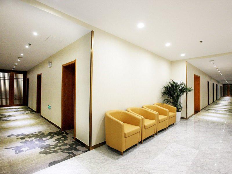 8696B7165044AD9C01ACBBC96537A6BB