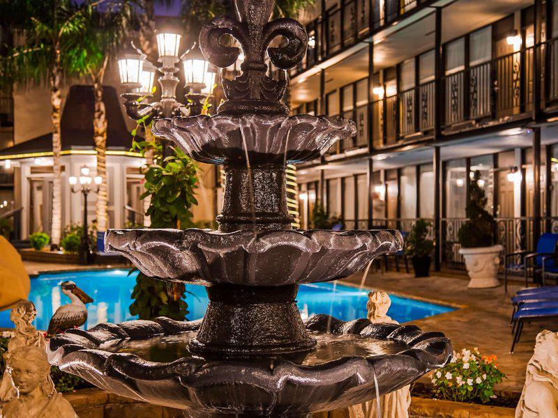 88FEB3500C93EDC3D0C339A9ABDEA379