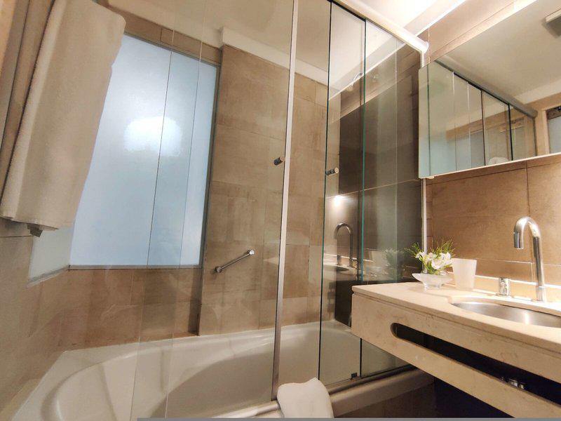 DF81C3714BF406B2621839953F2C8A32