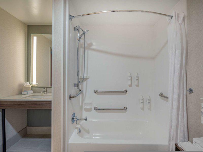 59EC11BEABD3A3AB094CA9650E8C9D9C