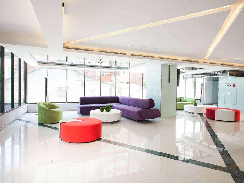 FCC371BFA6E4DE24DBE98F15080BCB9F