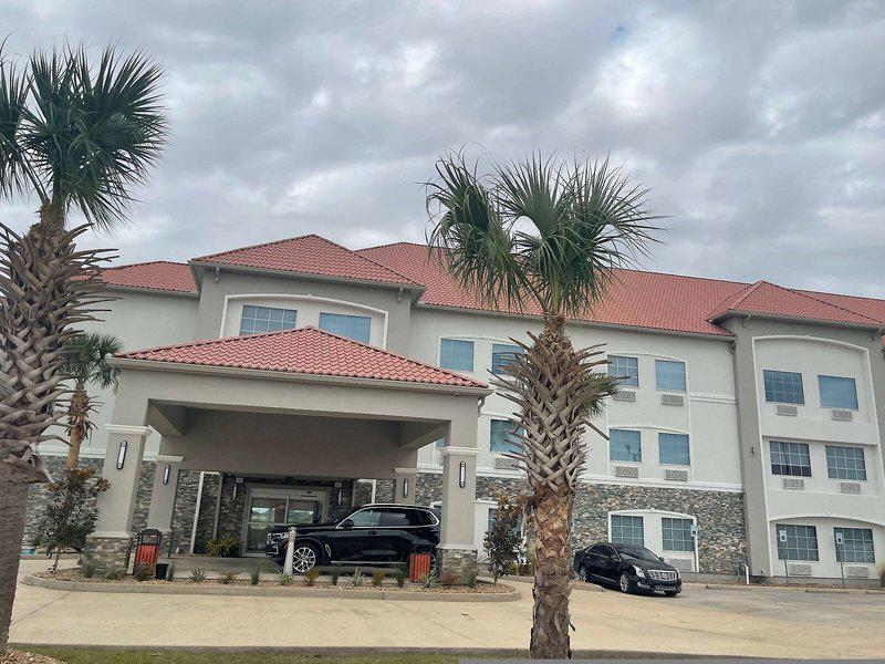 F19FF2F85E720E9A7146E93E896C64B9