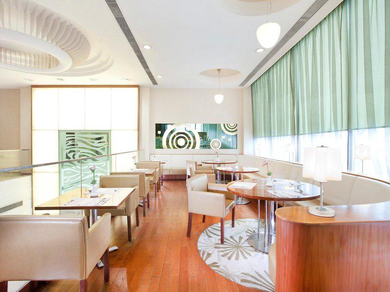 947ABAC4B47AD51028889D0785C03A58