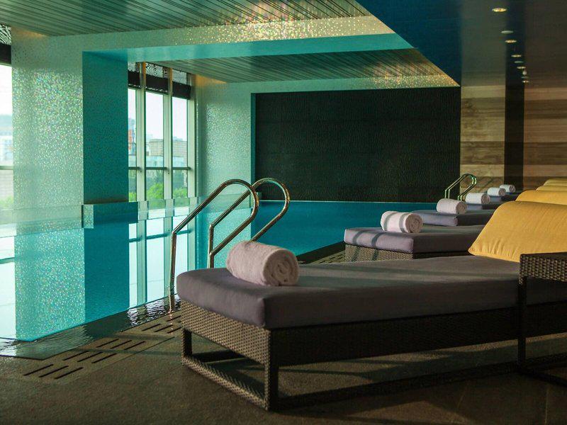 473139FCC5A877AF1945AF3182F2806A