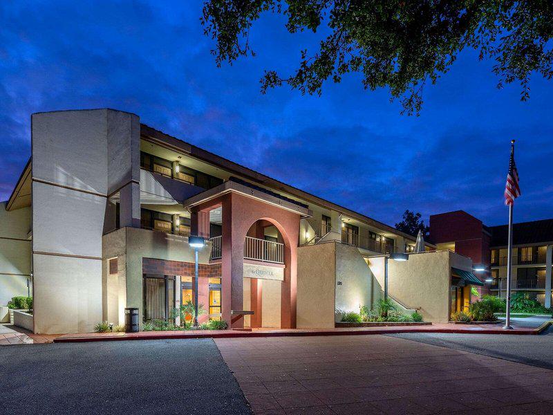 165AF649CC247A6263C924D3F82BD786