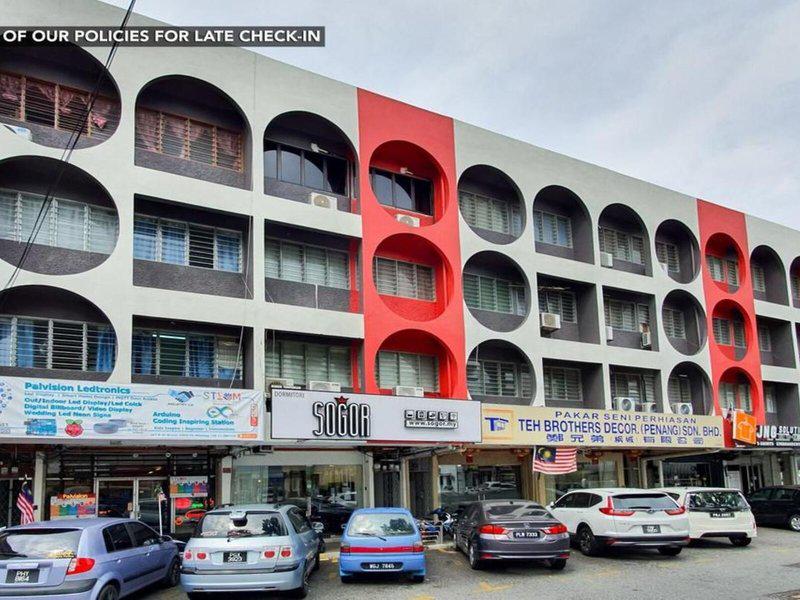 7FE2E57D2946D9D5DF4FEAC1B052A6AF