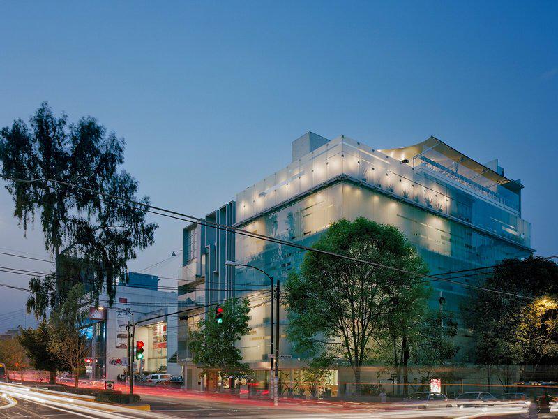 60FA0E4AF738FB15653E35A5A3997F89