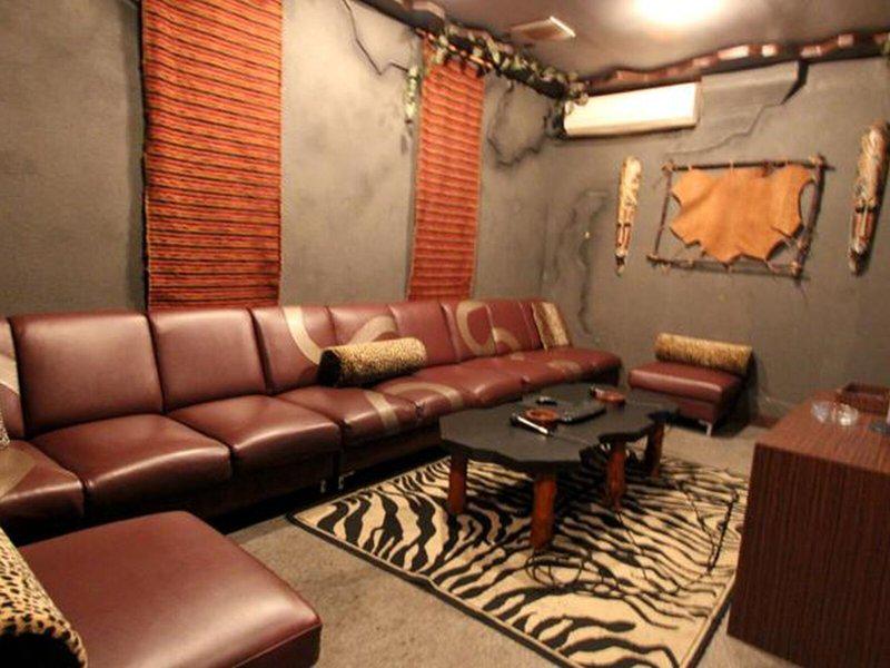 51E594B0870868D8160CDA0B861F6CEF