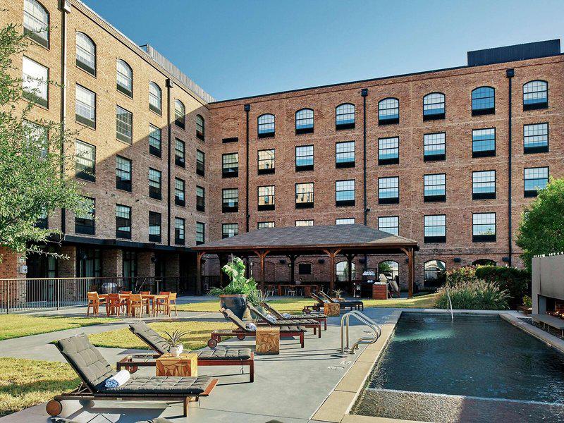 F121CADA96B666A998A7764E7904DE65