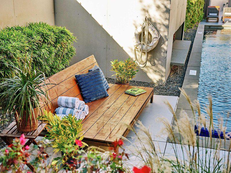 0D4F26250ABAAA8337AA535604181380