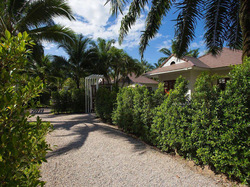 FEBD4531817888F5E8BA2B296DF48C75