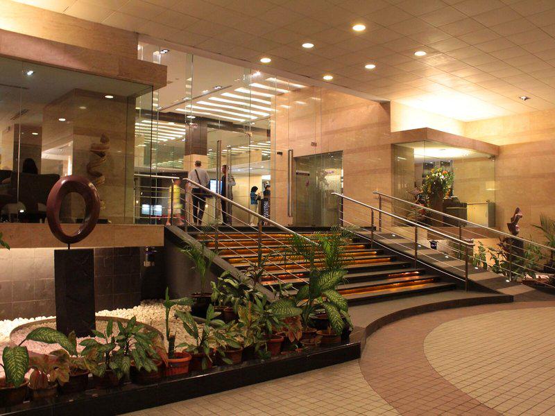 4A77CD471B929942FDE03AB83EEB1E04